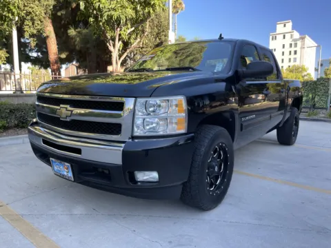 Black 2010 Chevrolet Silverado 1500 LT Crew Cab RWD for sale in Anaheim, CA
