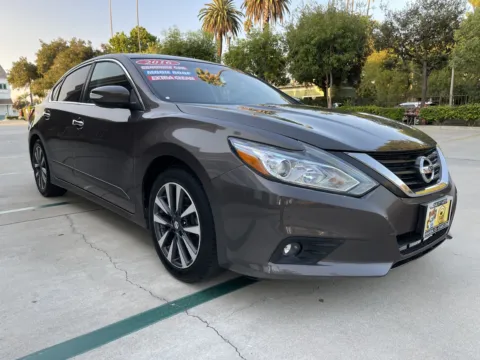 More photos of 2016 Nissan Altima 2.5 SV at Quality 1 Auto, CA