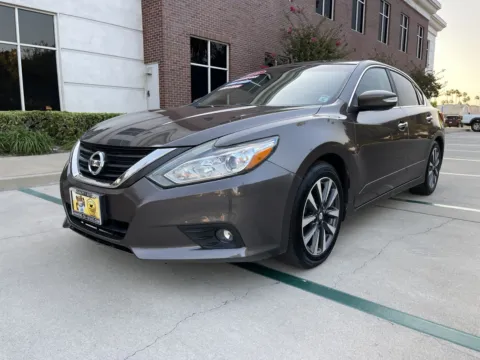Brown 2016 Nissan Altima 2.5 SV for sale in Anaheim, CA