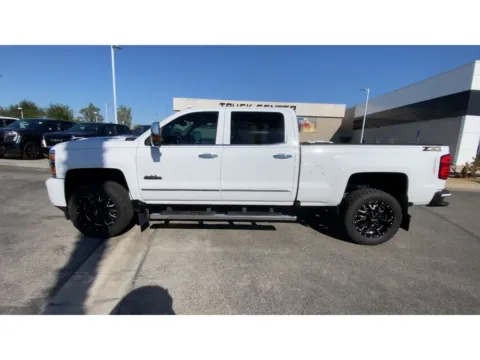 More photos of 2017 Chevrolet Silverado High Country at Chavez-Jessup GMC, CA