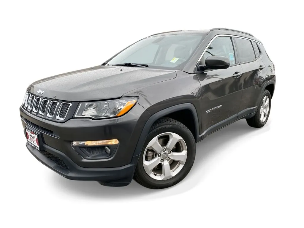 Gray 2018 Jeep Compass Latitude for sale in Indio, CA
