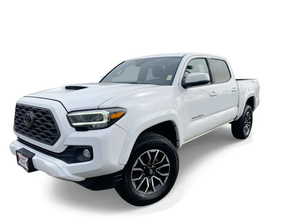 White 2022 Toyota Tacoma TRD Sport for sale in Indio, CA