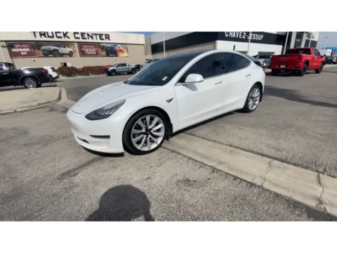 More photos of 2019 Tesla Model 3 Long Range at Chavez-Jessup GMC, CA