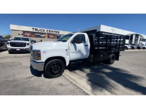 More photos of 2019 Chevrolet Silverado 5500HD Work Truck at Chavez-Jessup GMC, CA