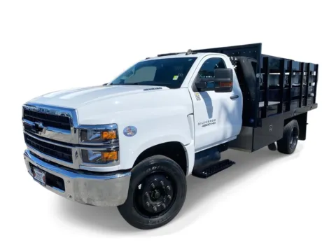 White 2019 Chevrolet Silverado 5500HD Work Truck for sale in Indio, CA