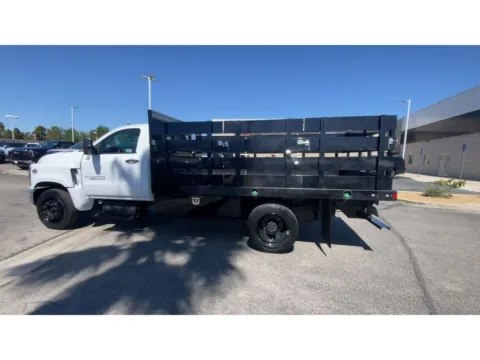 More photos of 2019 Chevrolet Silverado 5500HD Work Truck at Chavez-Jessup GMC, CA