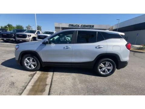 More photos of 2021 GMC Terrain SLE at Chavez-Jessup GMC, CA