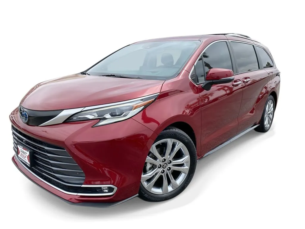 2022 Toyota Sienna Platinum for sale in Indio, CA
