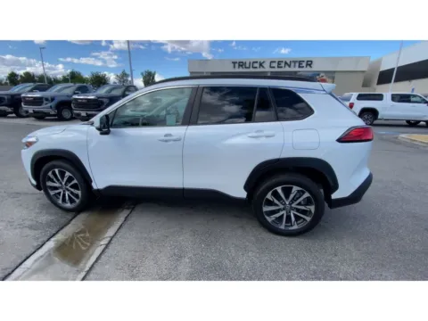 More photos of 2022 Toyota Corolla Cross XLE at Chavez-Jessup GMC, CA