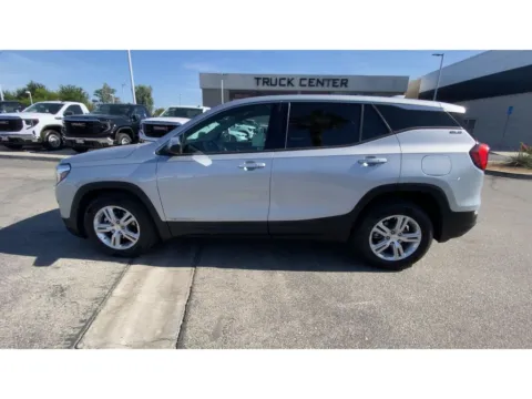 More photos of 2018 GMC Terrain SLE at Chavez-Jessup GMC, CA