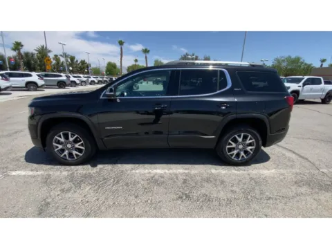 More photos of 2023 GMC Acadia SLT at Chavez-Jessup GMC, CA