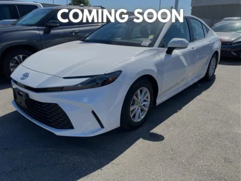 White 2025 Toyota Camry Hybrid LE for sale in Indio, CA