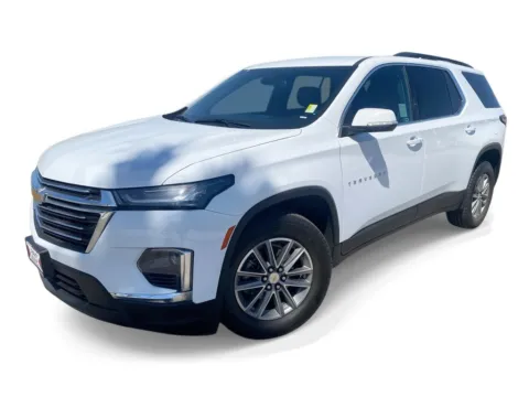 White 2023 Chevrolet Traverse LT Cloth for sale in Indio, CA