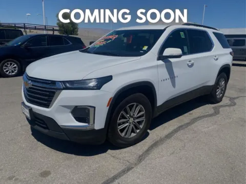 White 2023 Chevrolet Traverse LT Cloth for sale in Indio, CA