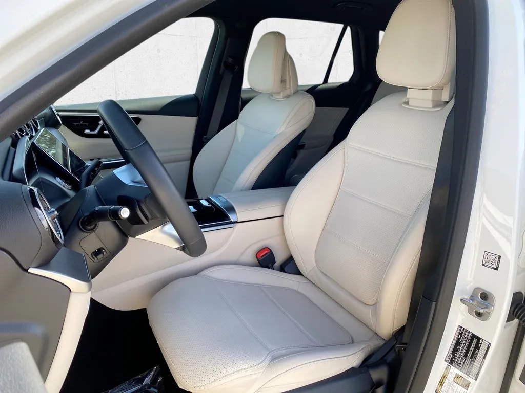 Mercedes-Benz GLC photo 18