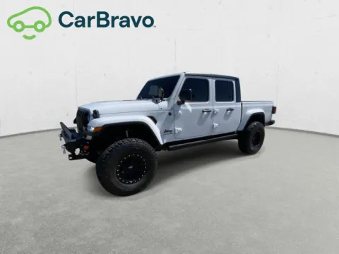 More photos of 2023 Jeep Gladiator Sport S at Chavez-Jessup GMC, CA