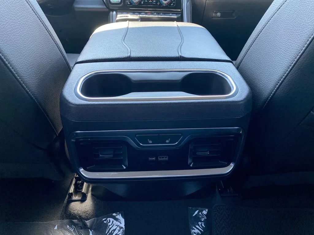 GMC Sierra photo 24
