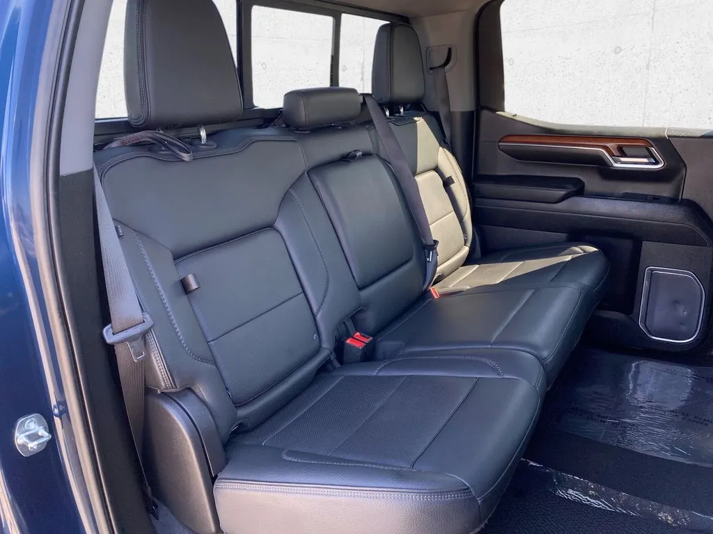 GMC Sierra photo 30