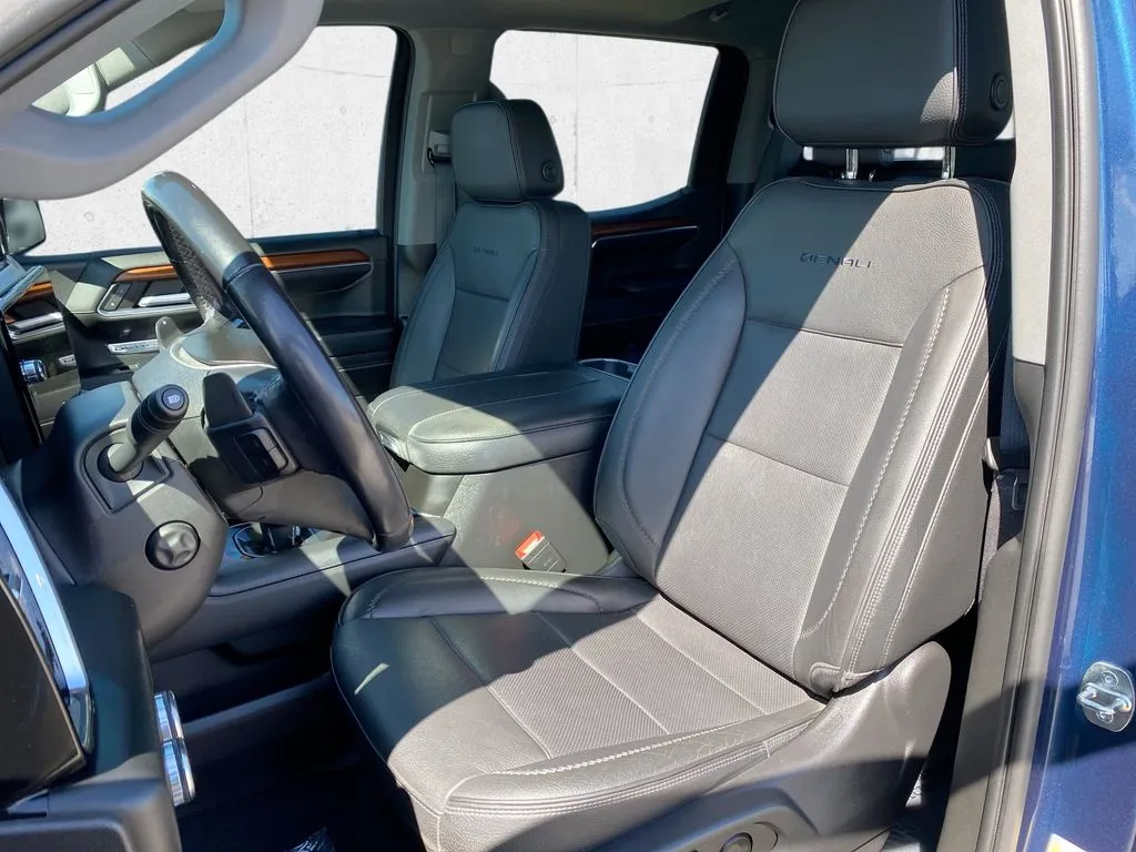 GMC Sierra photo 22