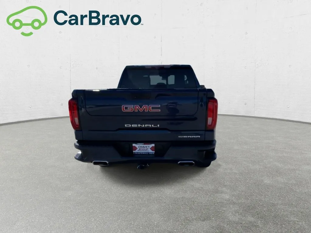 GMC Sierra photo 8