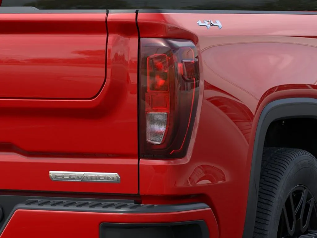 GMC Sierra photo 11