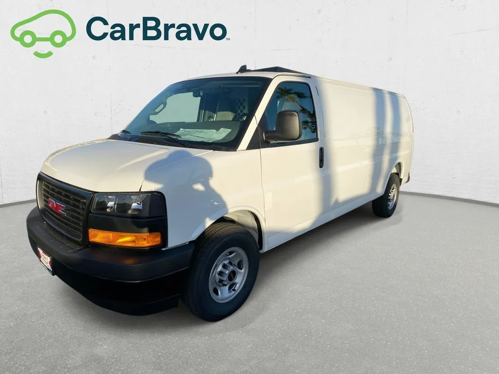 GMC Savana photo 37