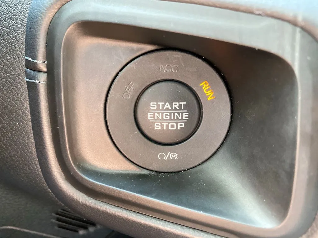 Jeep Wrangler photo 16