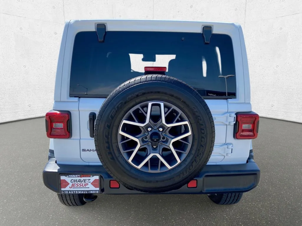 Jeep Wrangler photo 31