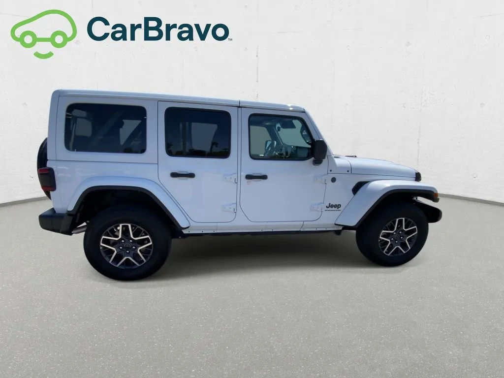 Jeep Wrangler photo 9