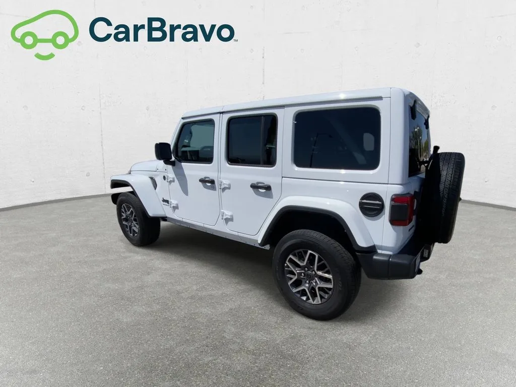 Jeep Wrangler photo 6