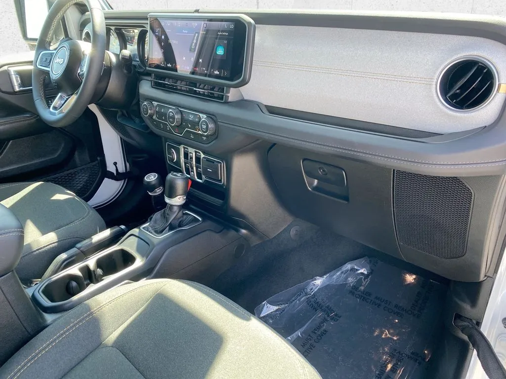 Jeep Wrangler photo 28