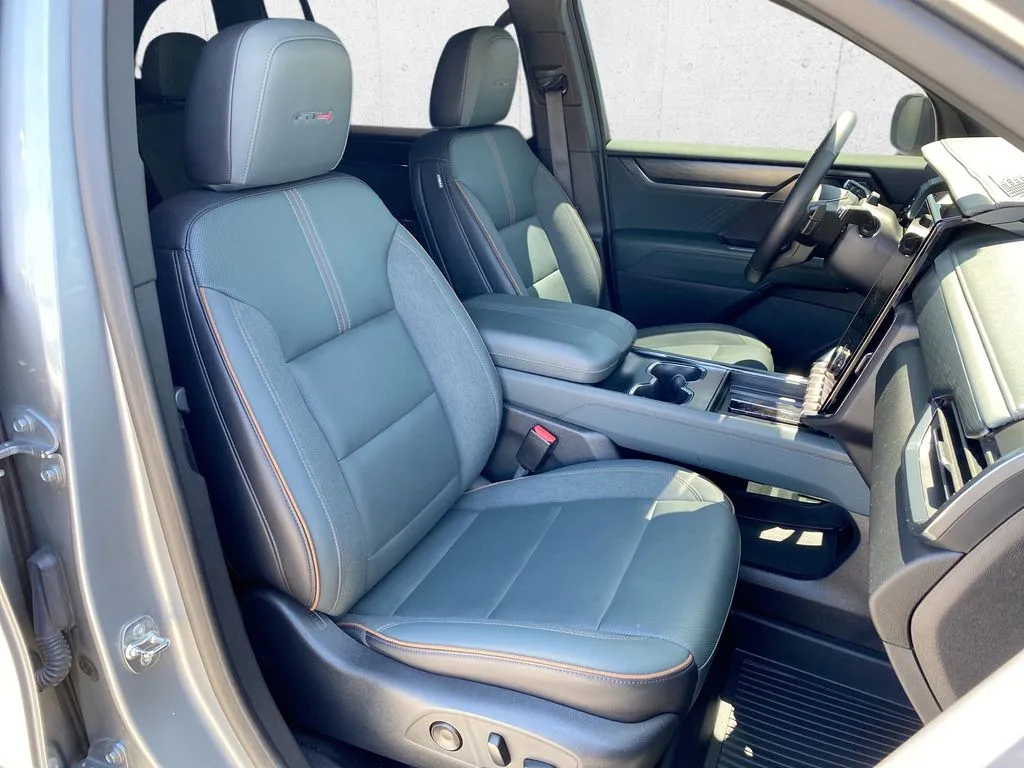 GMC Acadia photo 31
