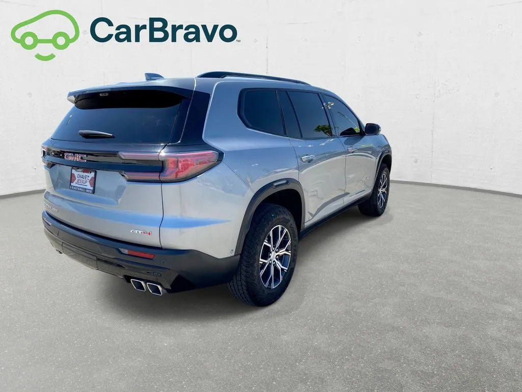 GMC Acadia photo 39