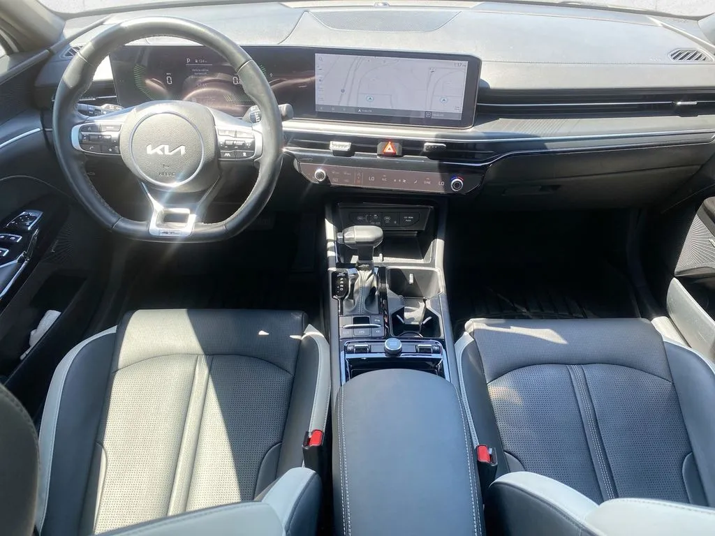 Kia K5 photo 21