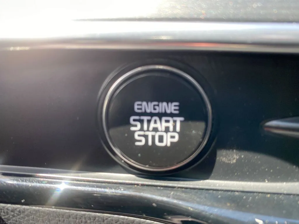 Kia K5 photo 17