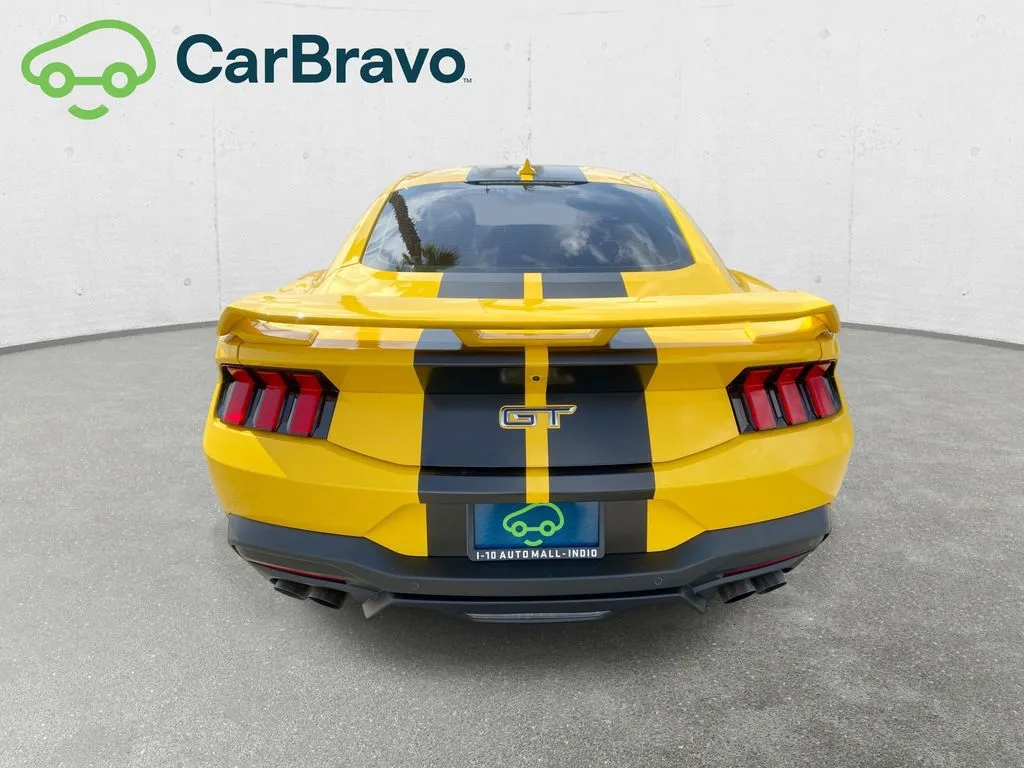 Ford Mustang photo 32