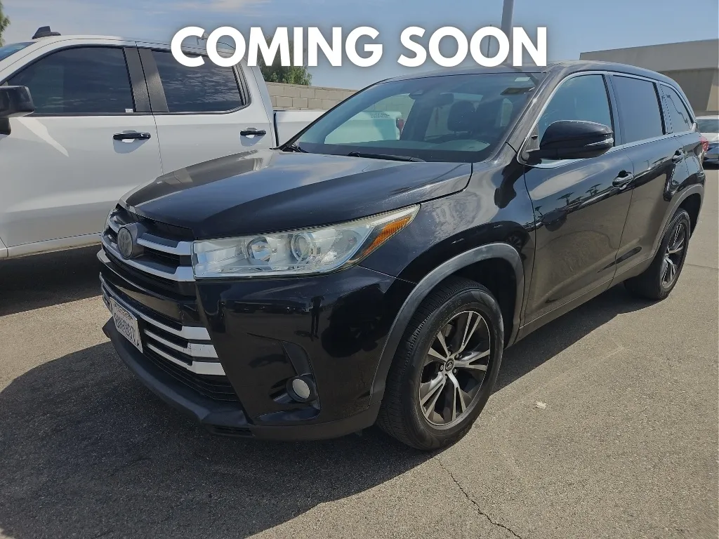 Black 2019 Toyota Highlander LE Plus for sale in Indio, CA