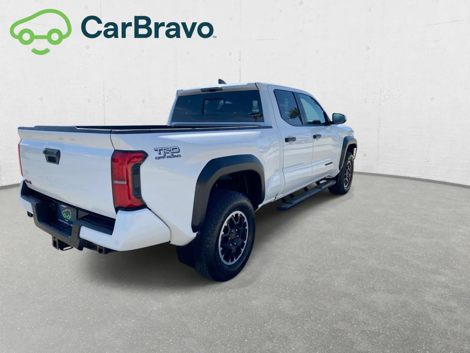 Toyota Tacoma photo 38