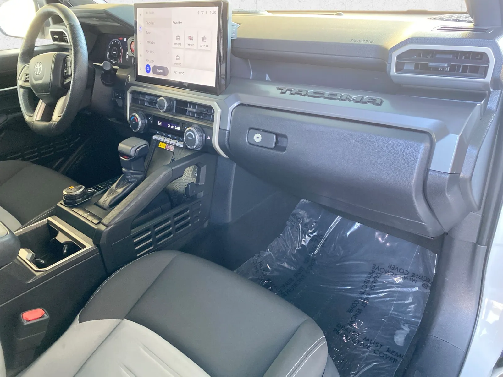 Toyota Tacoma photo 29