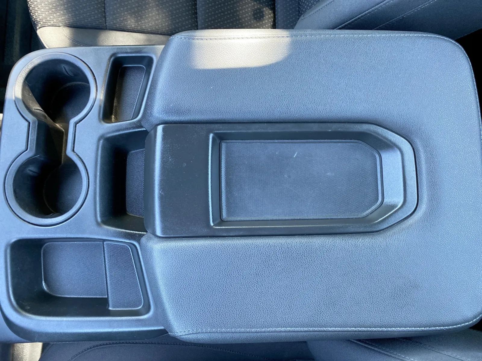 Chevrolet Silverado photo 20