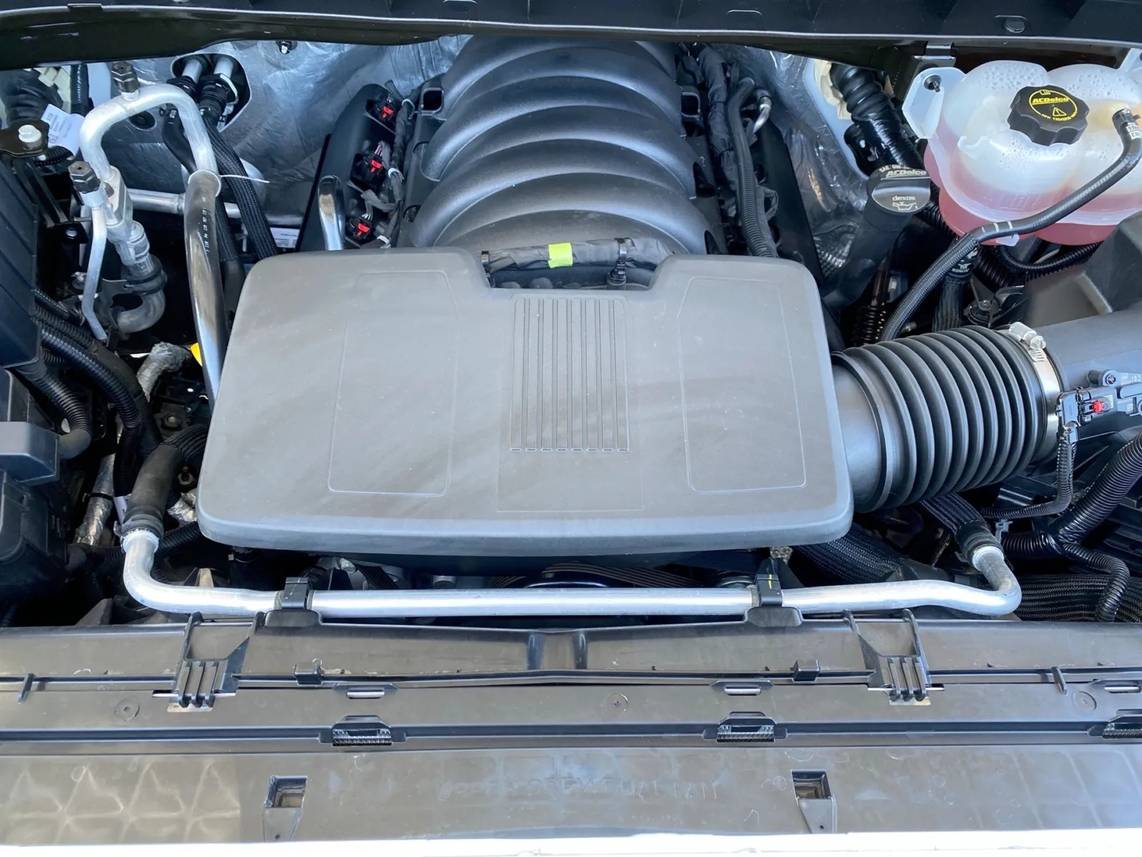 Chevrolet Silverado photo 29
