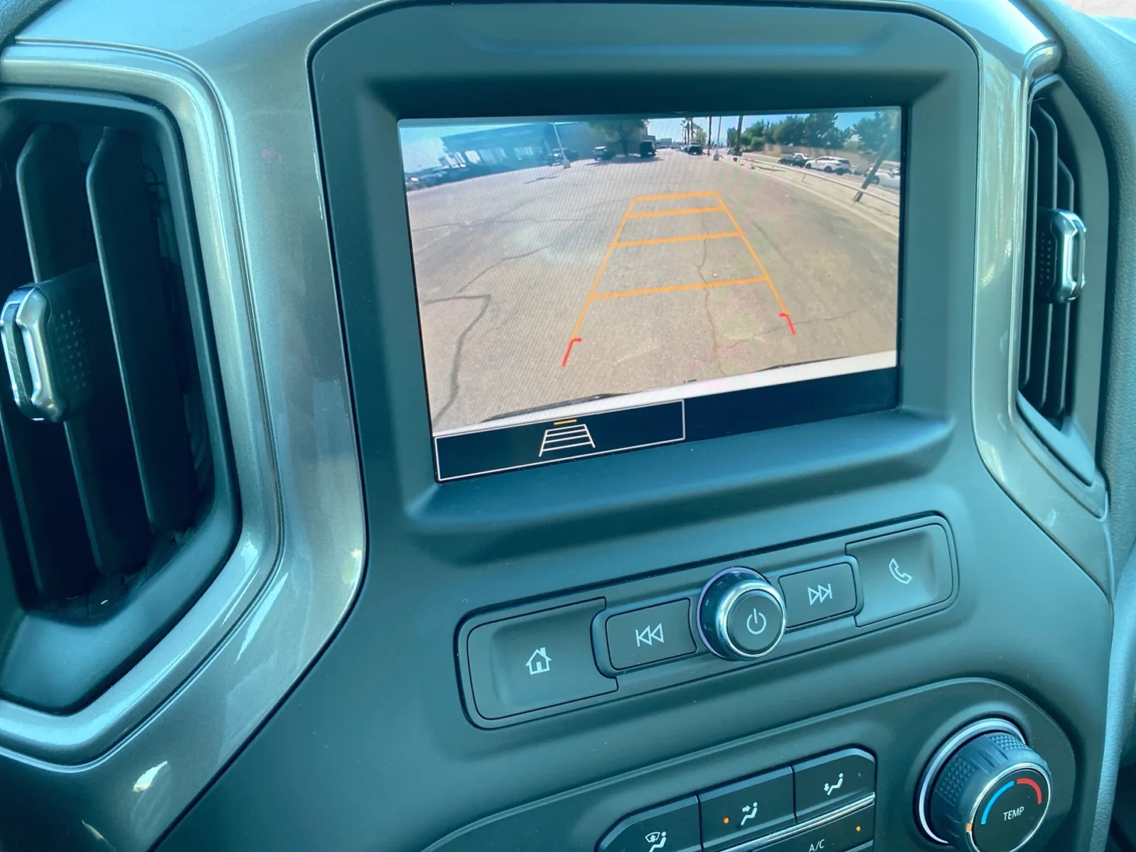 Chevrolet Silverado photo 14