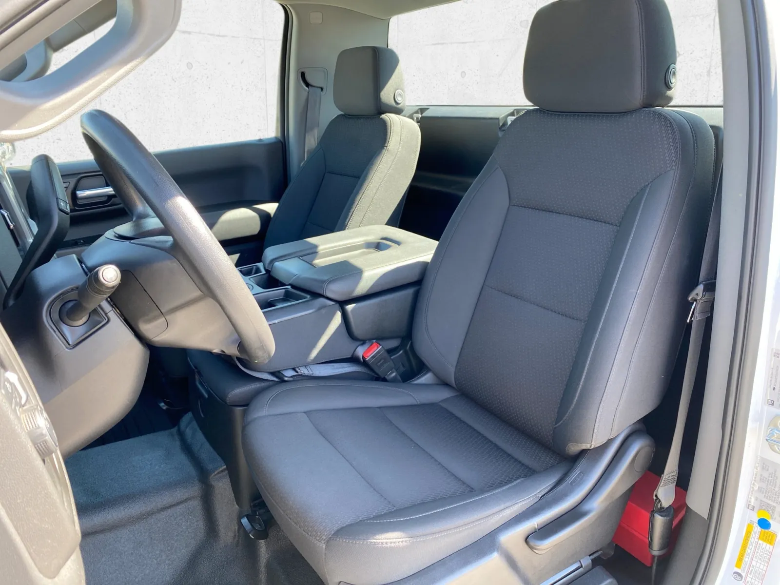Chevrolet Silverado photo 18