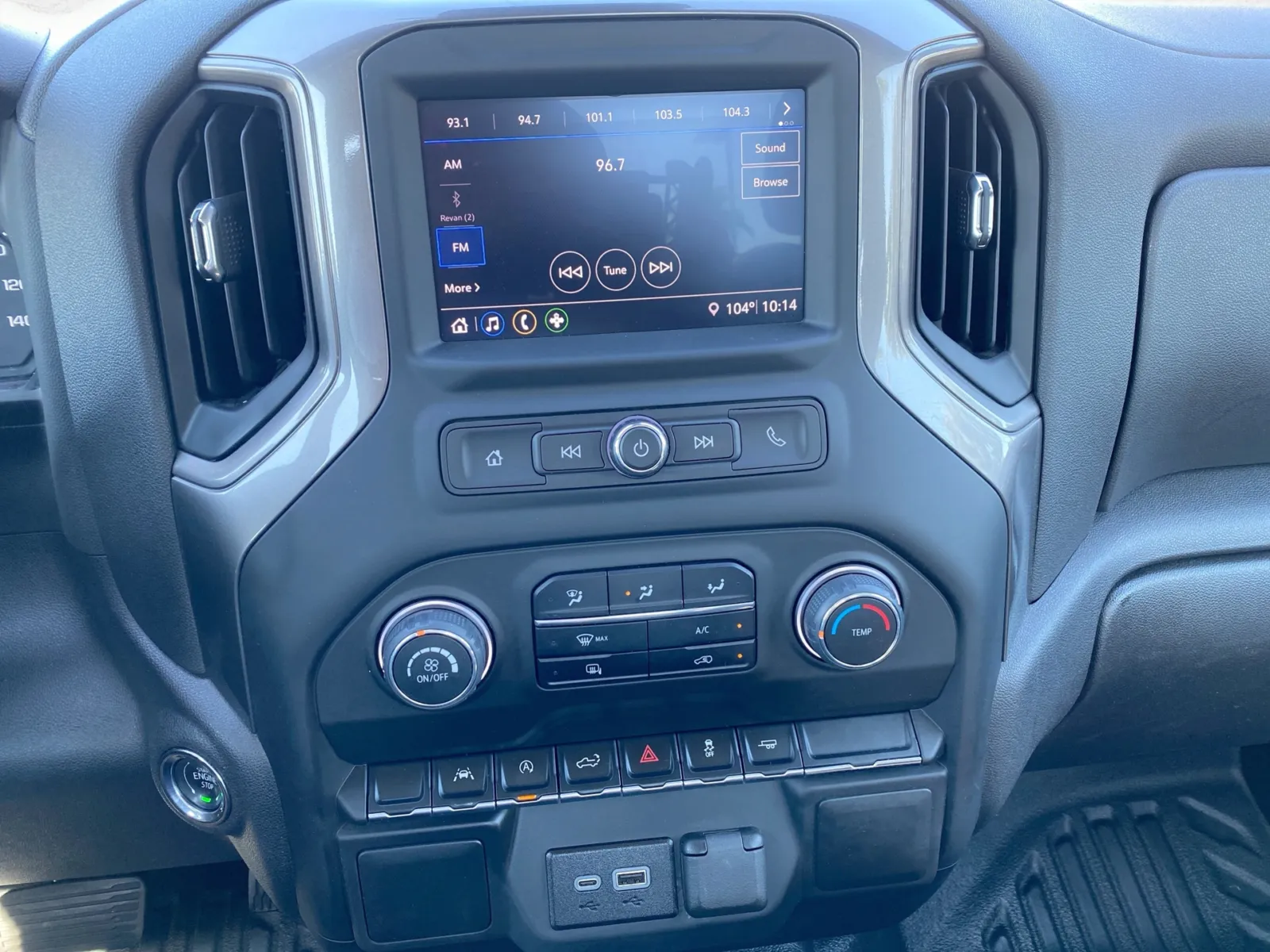 Chevrolet Silverado photo 13