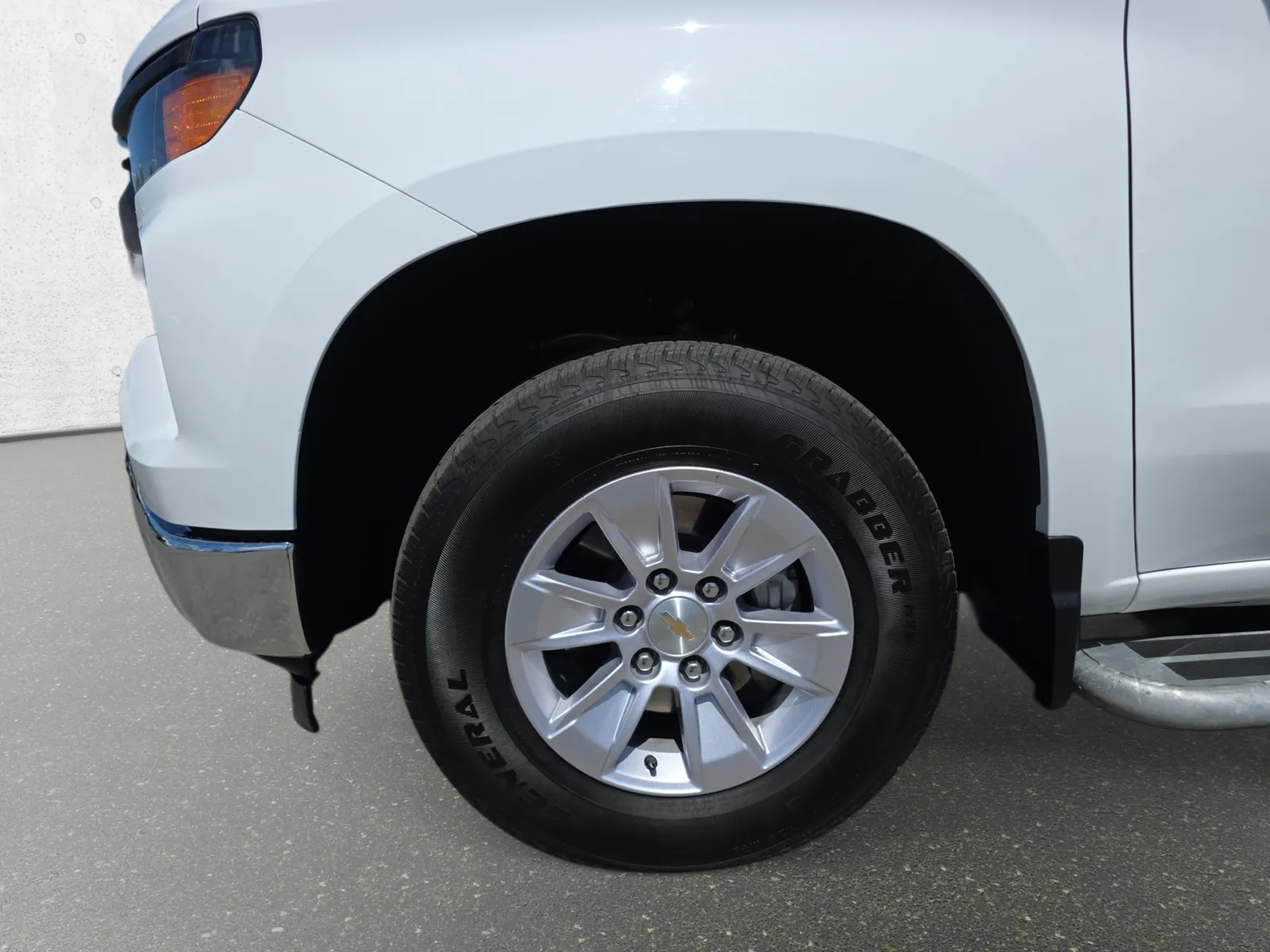 Chevrolet Silverado photo 34