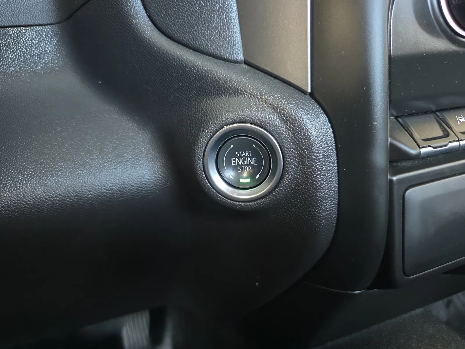 Chevrolet Silverado photo 17