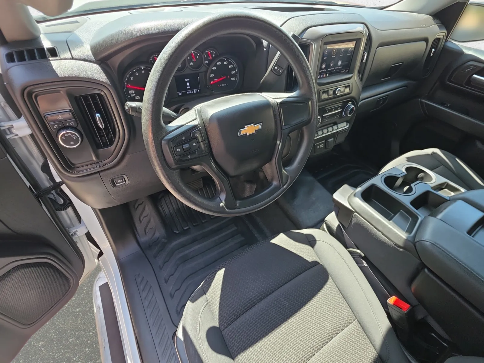 Chevrolet Silverado photo 10