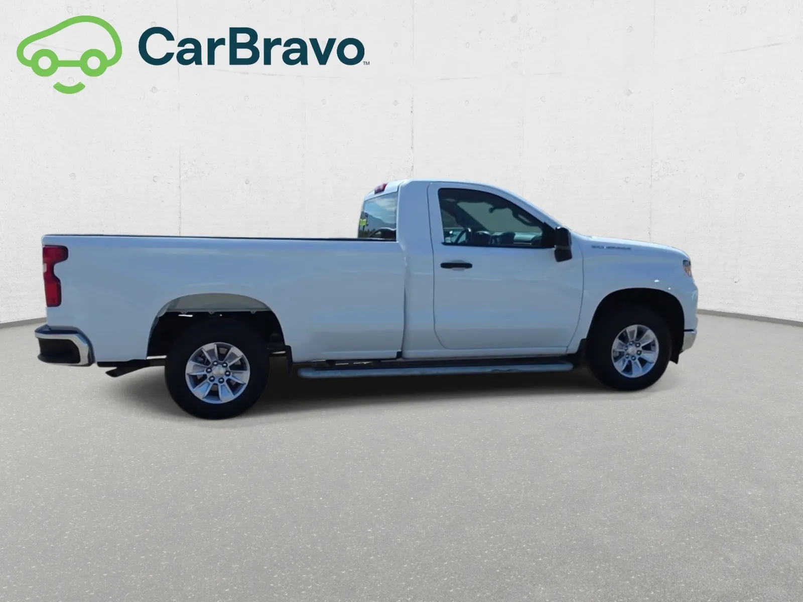 Chevrolet Silverado photo 9