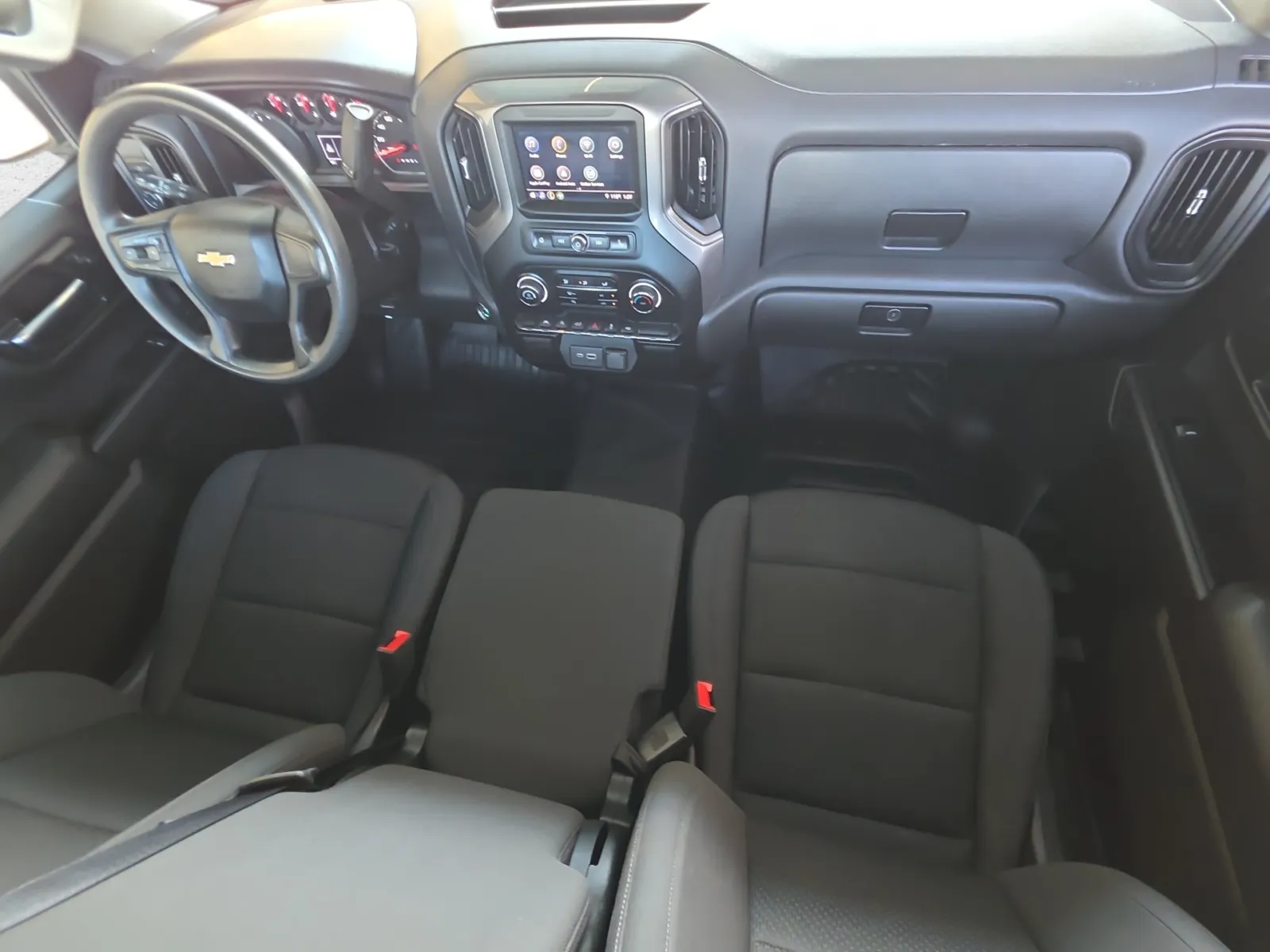 Chevrolet Silverado photo 21