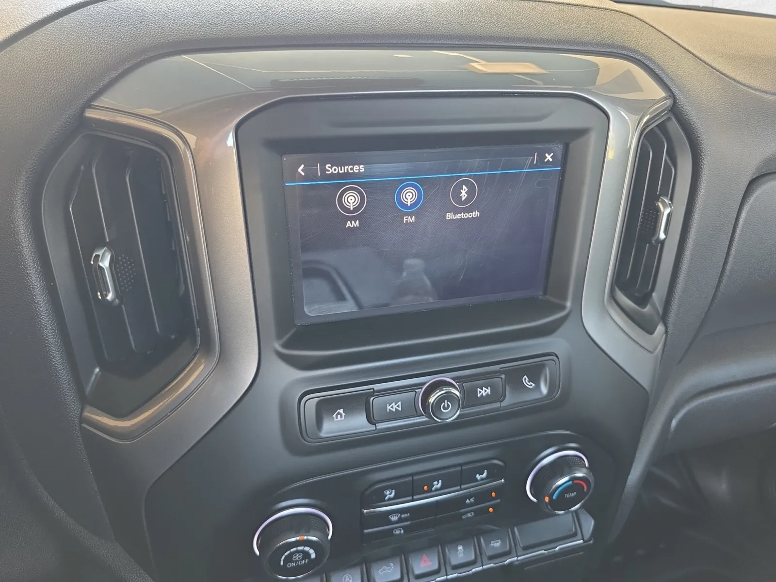 Chevrolet Silverado photo 13